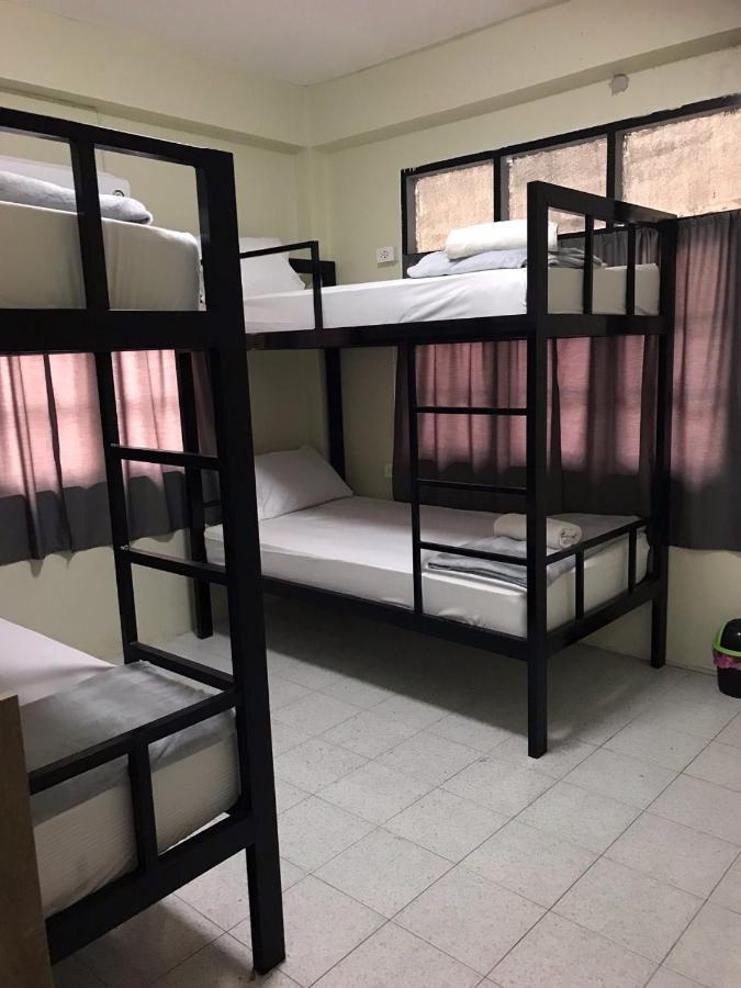 Holiday Phangan - Hostel & Bar Тонг Сала Экстерьер фото