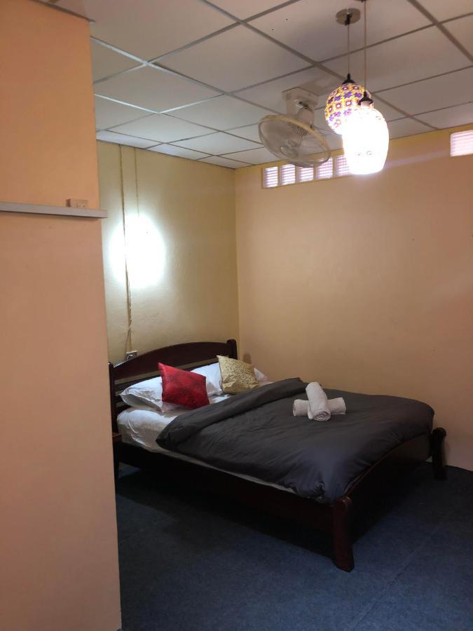 Holiday Phangan - Hostel & Bar Тонг Сала Экстерьер фото