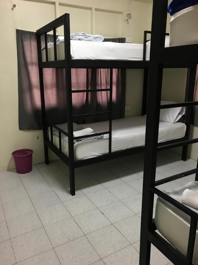 Holiday Phangan - Hostel & Bar Тонг Сала Экстерьер фото