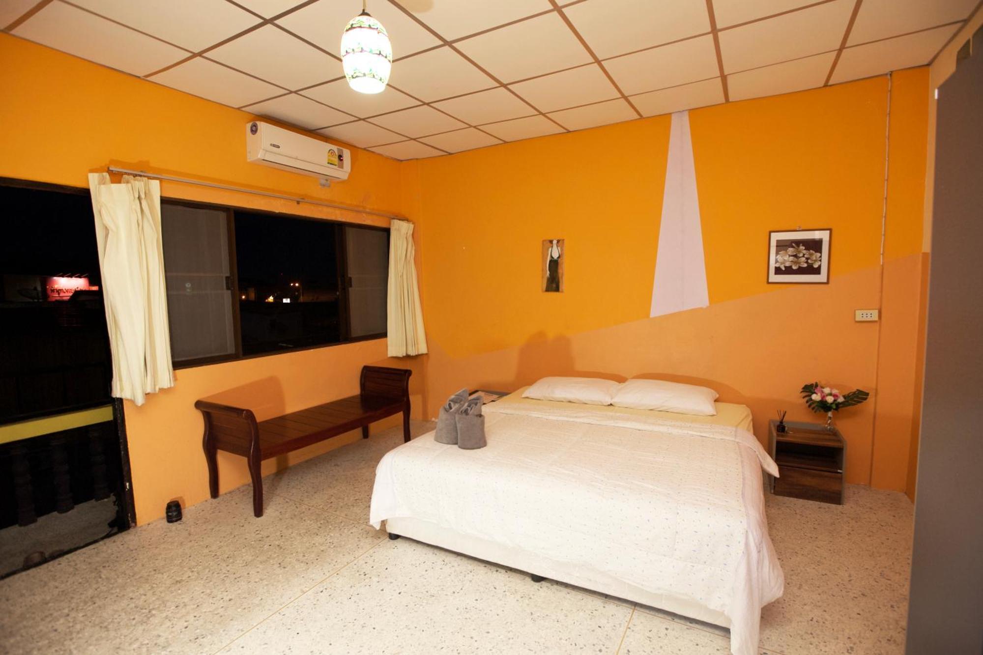 Holiday Phangan - Hostel & Bar Тонг Сала Экстерьер фото