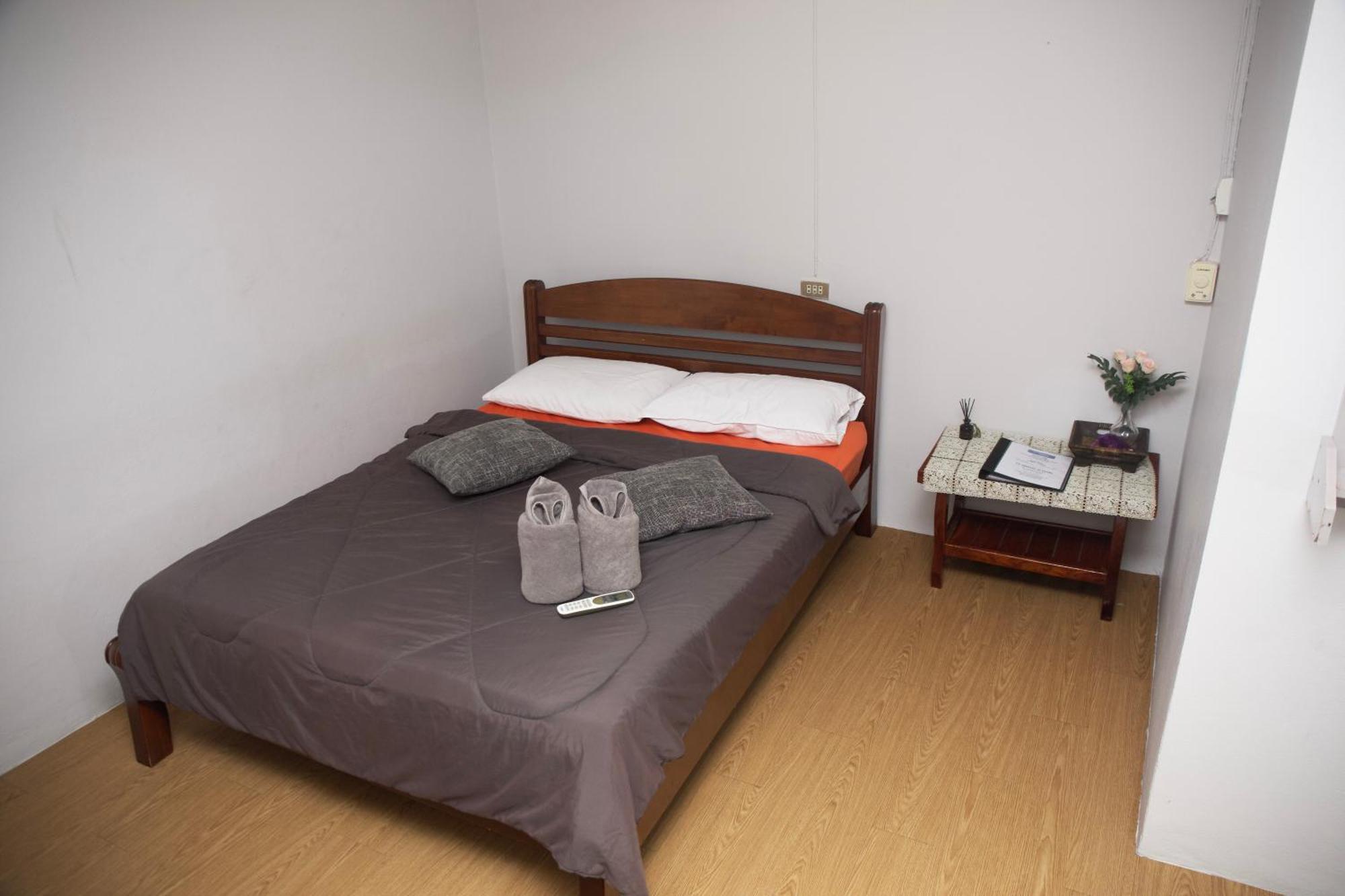 Holiday Phangan - Hostel & Bar Тонг Сала Экстерьер фото